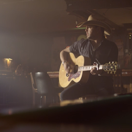WATCH NOW "ANY OL' BARSTOOL" VIDEO Jason Aldean